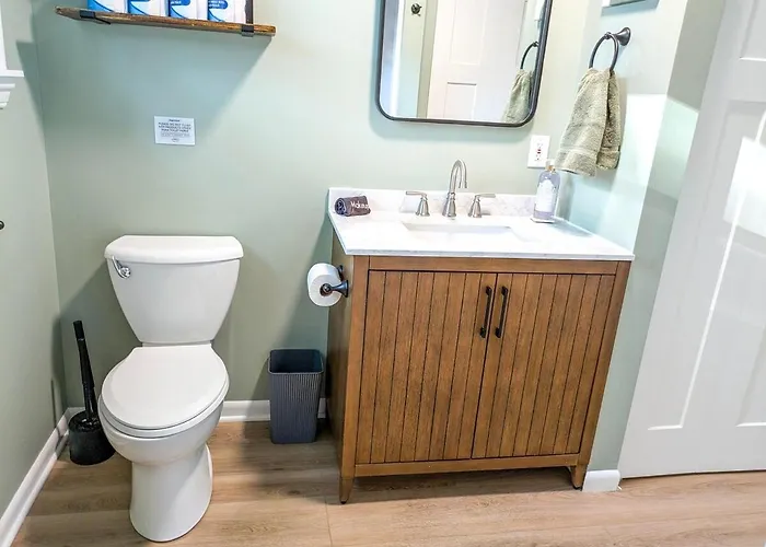 Holiday home Escape To The Riverfront Hideaway
