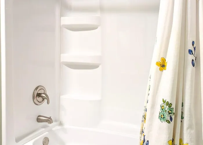 Escape To The Riverfront Hideaway Holiday home Momence