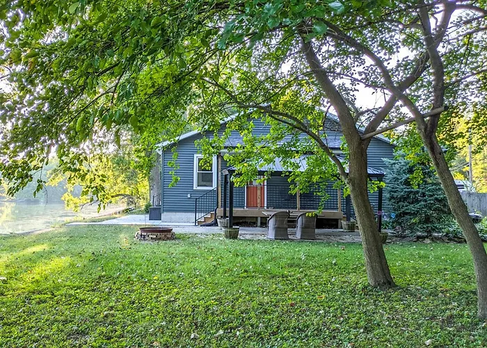 Escape To The Riverfront Hideaway